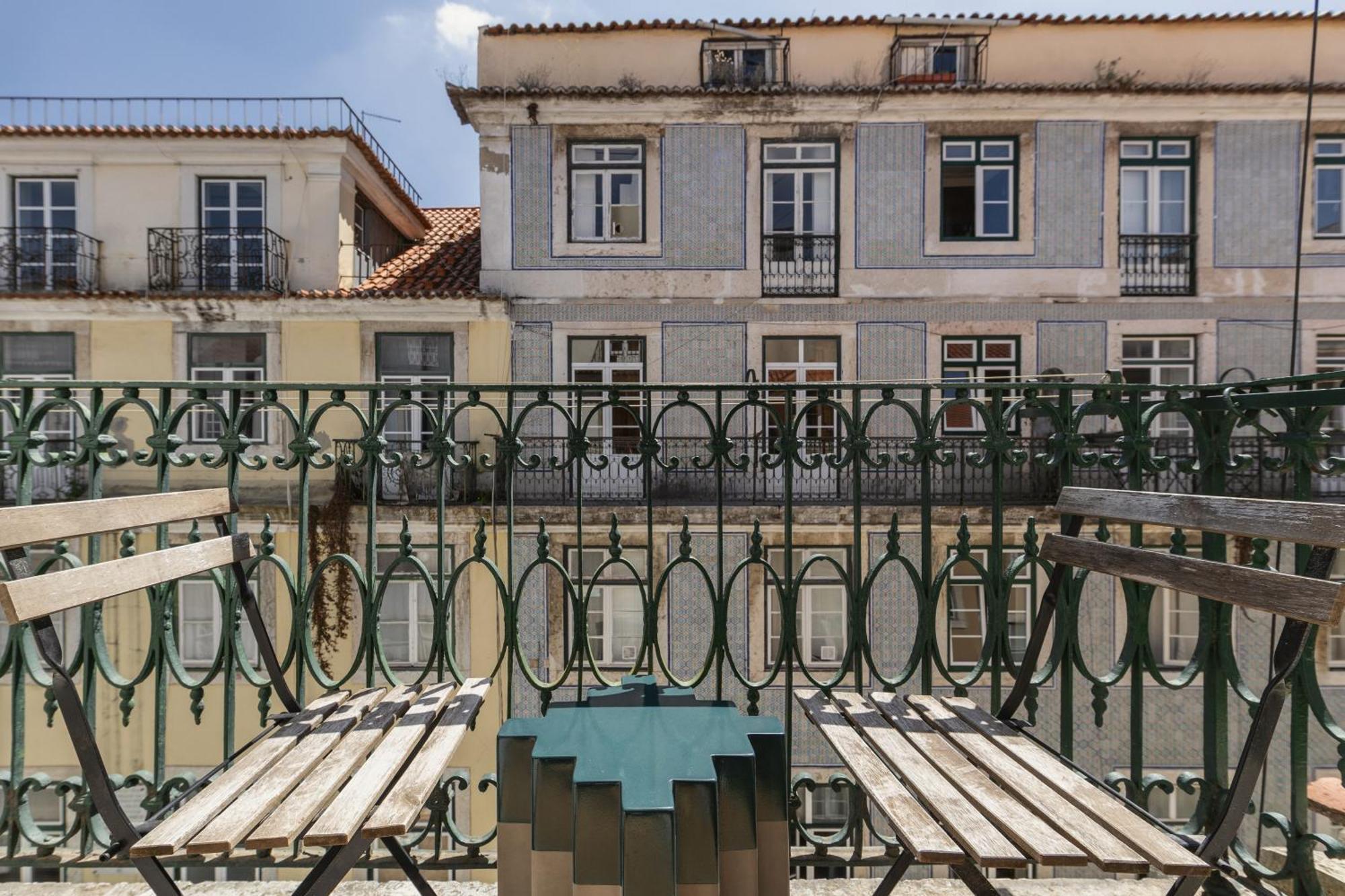 The Traditional Arts Memoir, Downtown Flat With Balcony And Comfort Lissabon Exterior foto